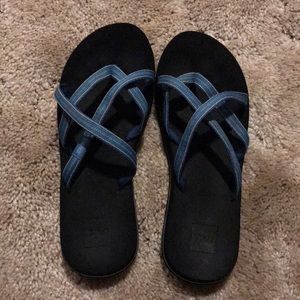 tevas sandals